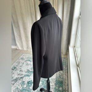 Tahari blazer